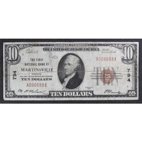 $10 1929 small brown seal. Small National Bank Notes 1801-1 (2)