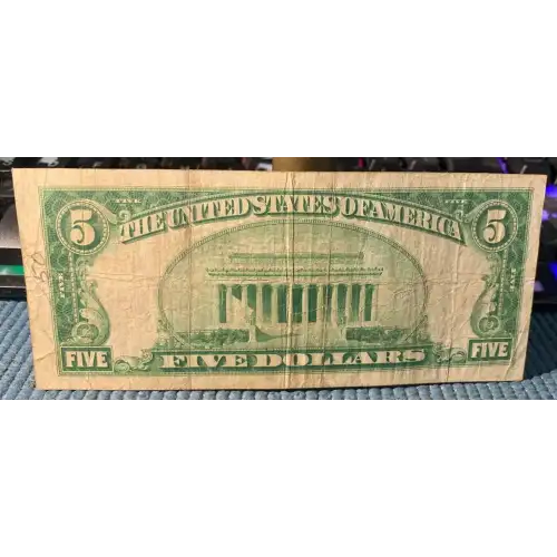 $5 1929 Small brown seal Small National Bank Notes 1800-1 (2)